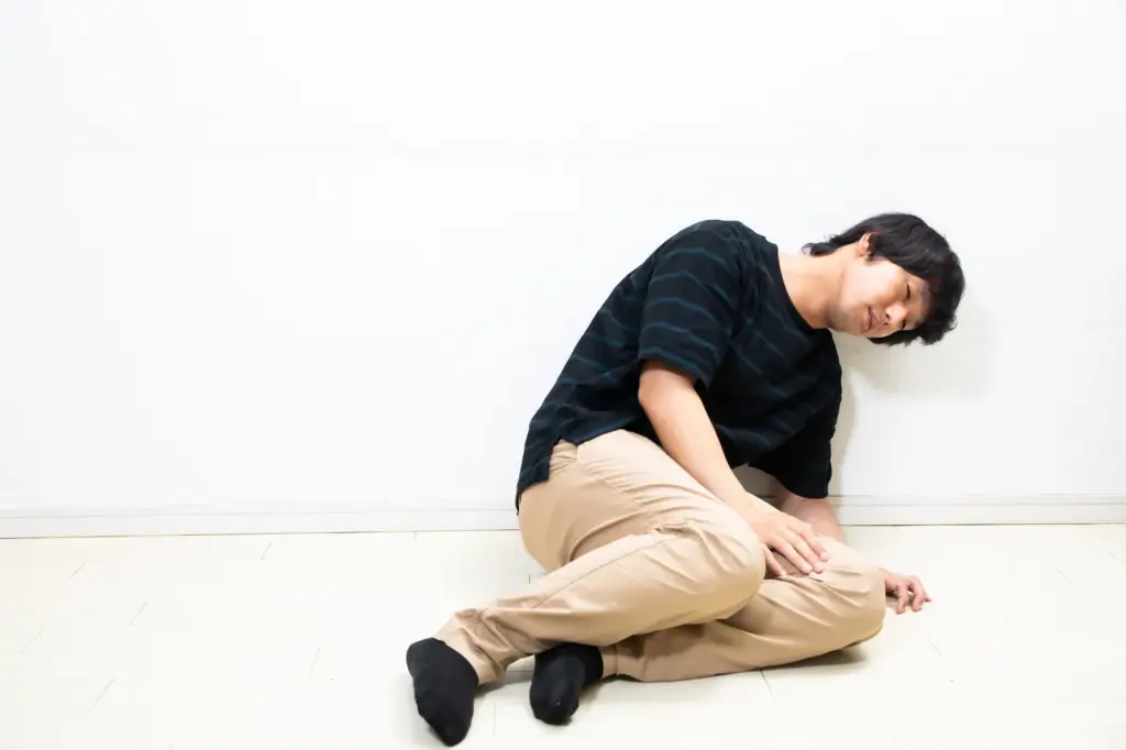 恋愛に自信がない男性は、実は世の中にかなり多いものです。僕自身、30代になるまで彼女ができたことがなく、長い間恋愛に自信を持てずに過ごしてきました。

今の時代は、20代男性の約4割が童貞だとも言われています。それだけ、恋愛に積極的になれない人や自信を持てない人が多いというのが現実です。